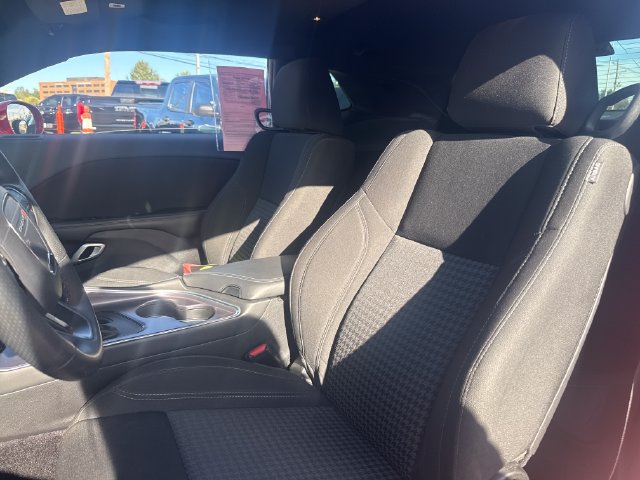 Used 2018 Dodge Challenger SXT w/ Blacktop Package RWD image 13
