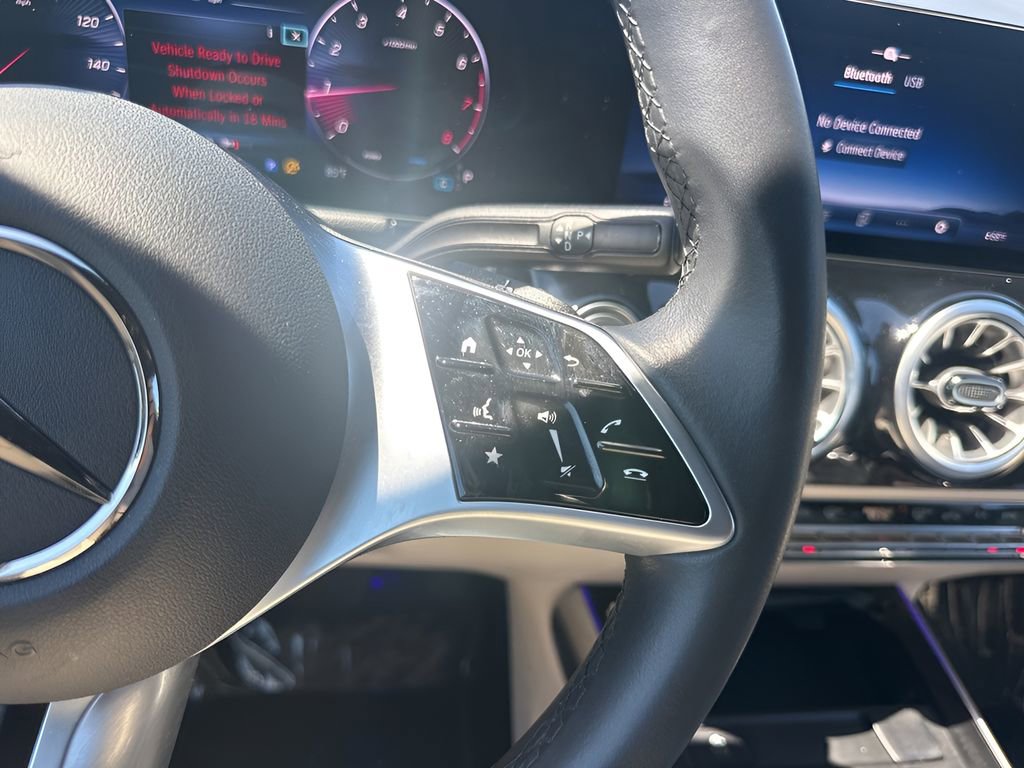 Used 2025 Mercedes-Benz GLA 250 image 16