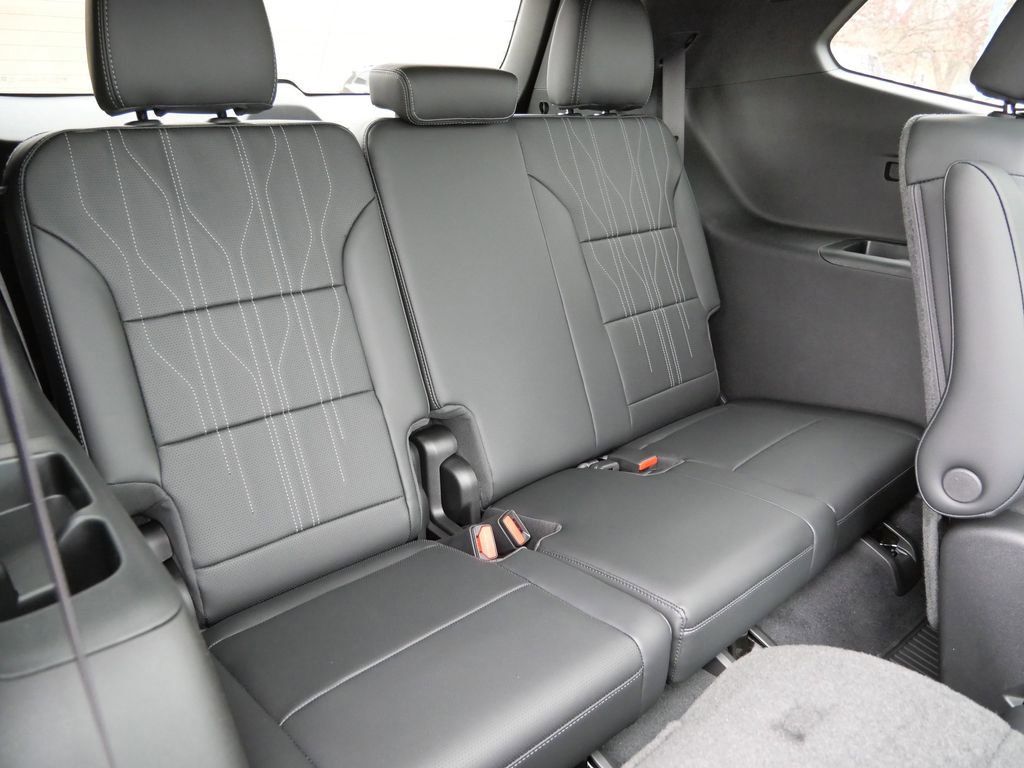 New 2026 Buick Enclave Avenir w/ Super Cruise Package image 31