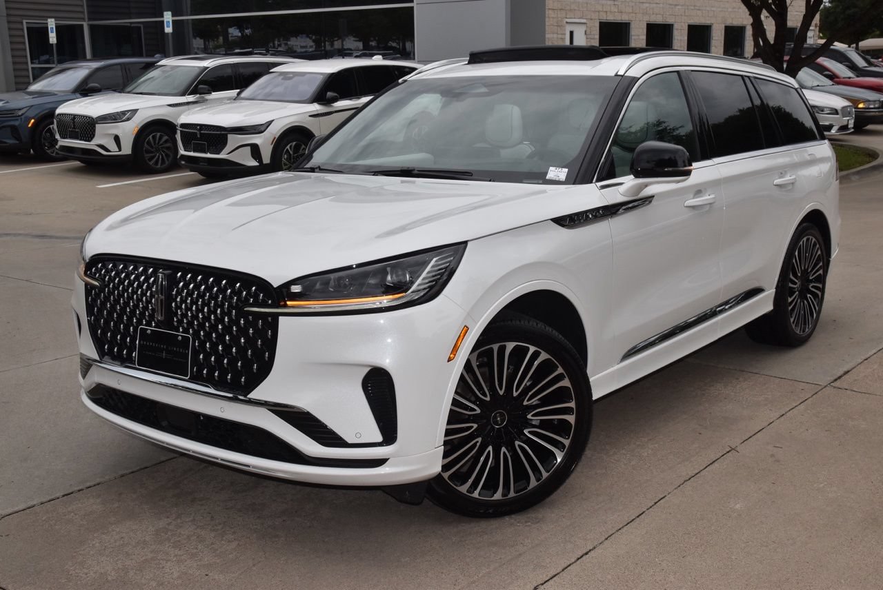 Used 2025 Lincoln Aviator Black Label AWD/4WD image 44