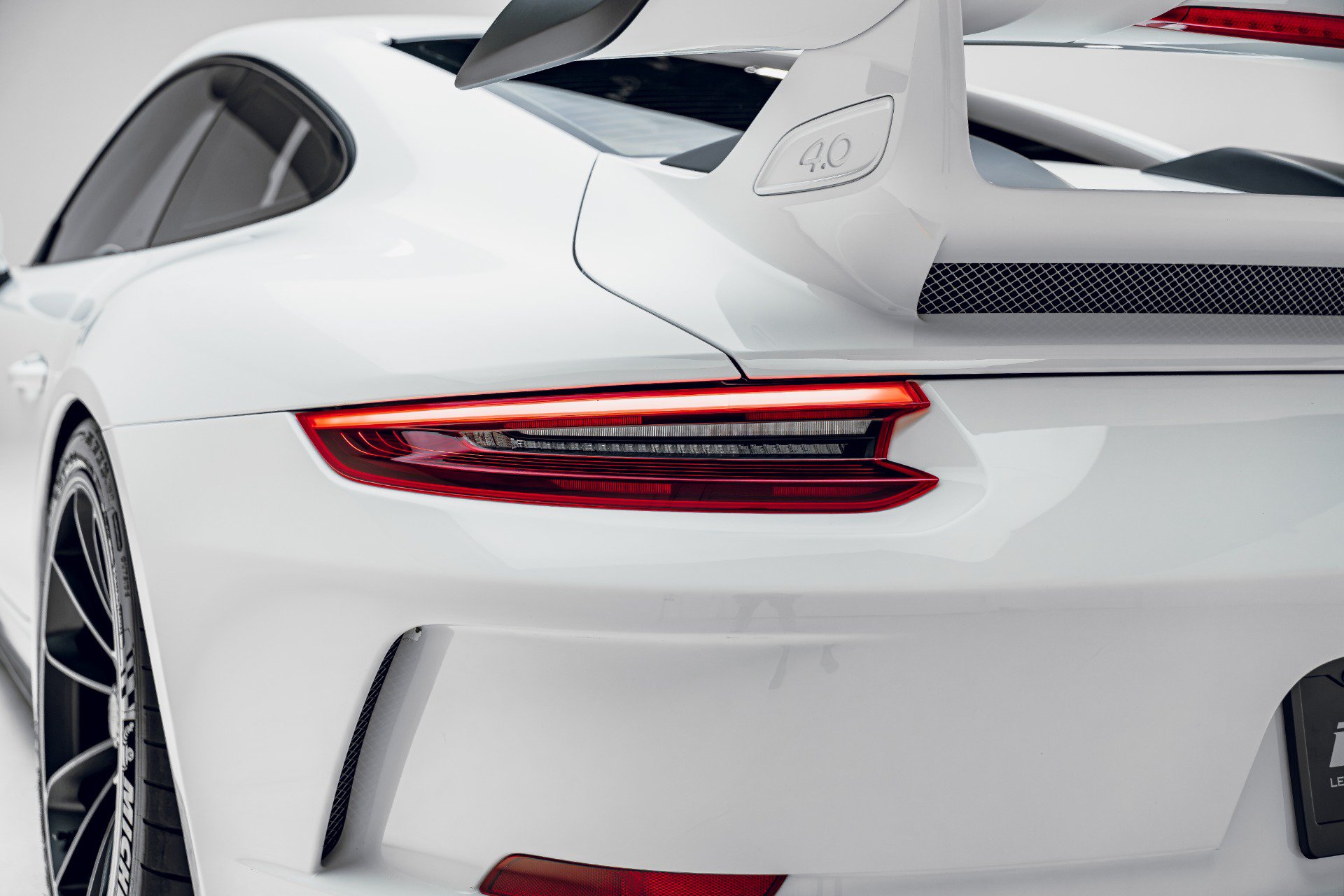 Used 2018 Porsche 911 GT3 RWD image 17