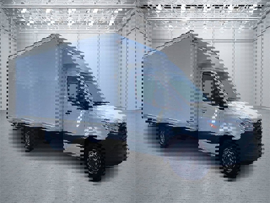New 2024 Mercedes-Benz Sprinter 4500 image 4