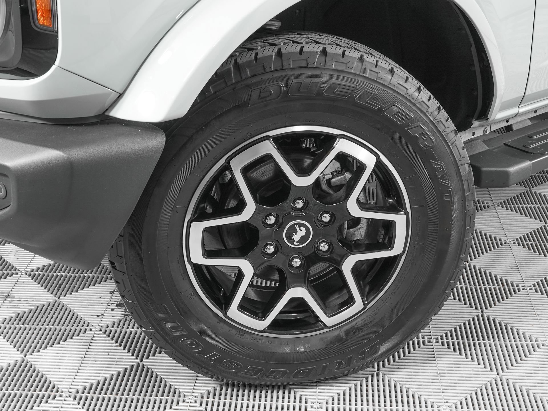 Used 2024 Ford Bronco Outer Banks AWD/4WD image 28