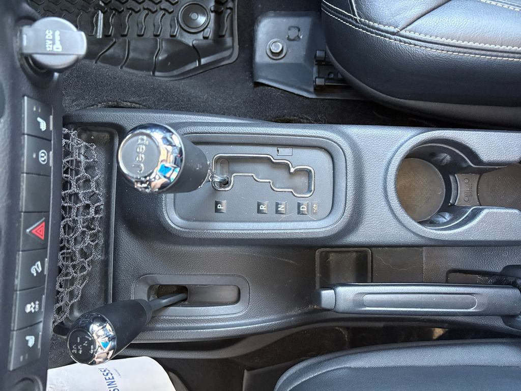Used 2016 Jeep Wrangler Unlimited Rubicon AWD/4WD image 29