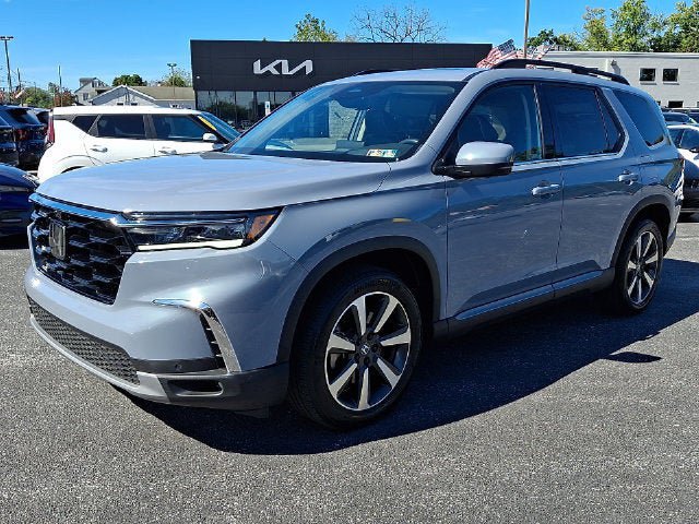 Used 2023 Honda Pilot Elite image 3