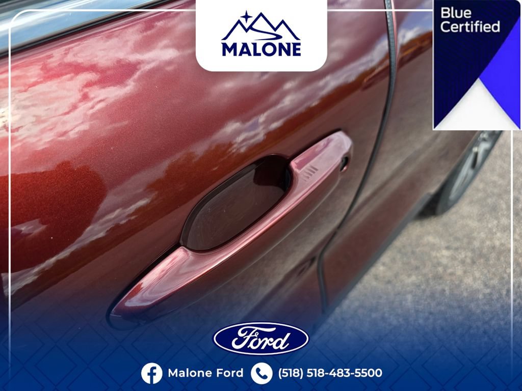 Used 2021 Ford Escape Titanium AWD/4WD image 14