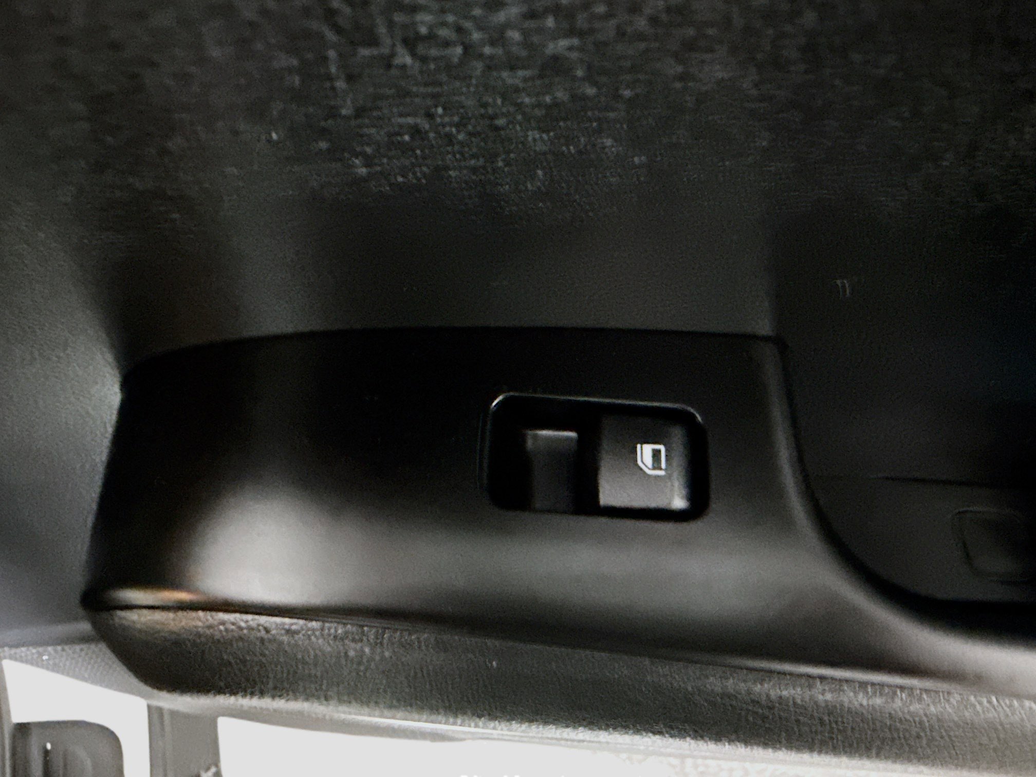 Used 2025 Kia Soul LX w/ LX Technology Package FWD image 30