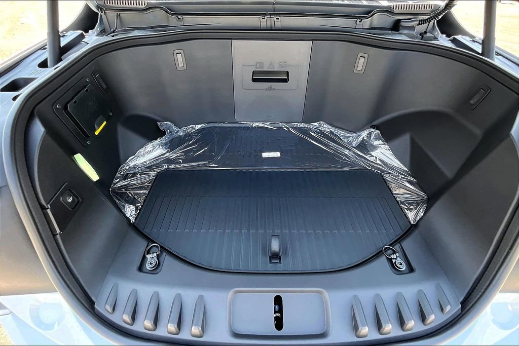 New 2025 Ford F150 Lightning Flash image 9