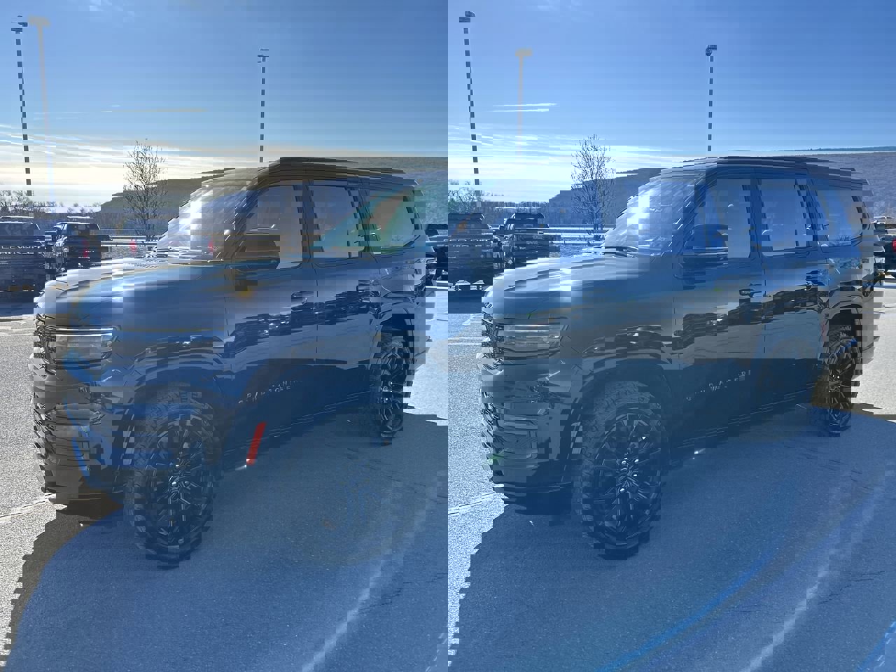 Used 2023 Jeep Grand Wagoneer L Series III w/ Rear Seat Video Group 1 video 3