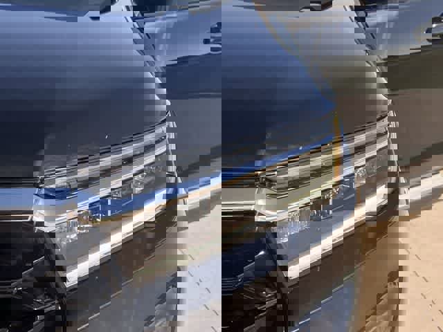 Certified 2025 Honda Pilot Touring image 24