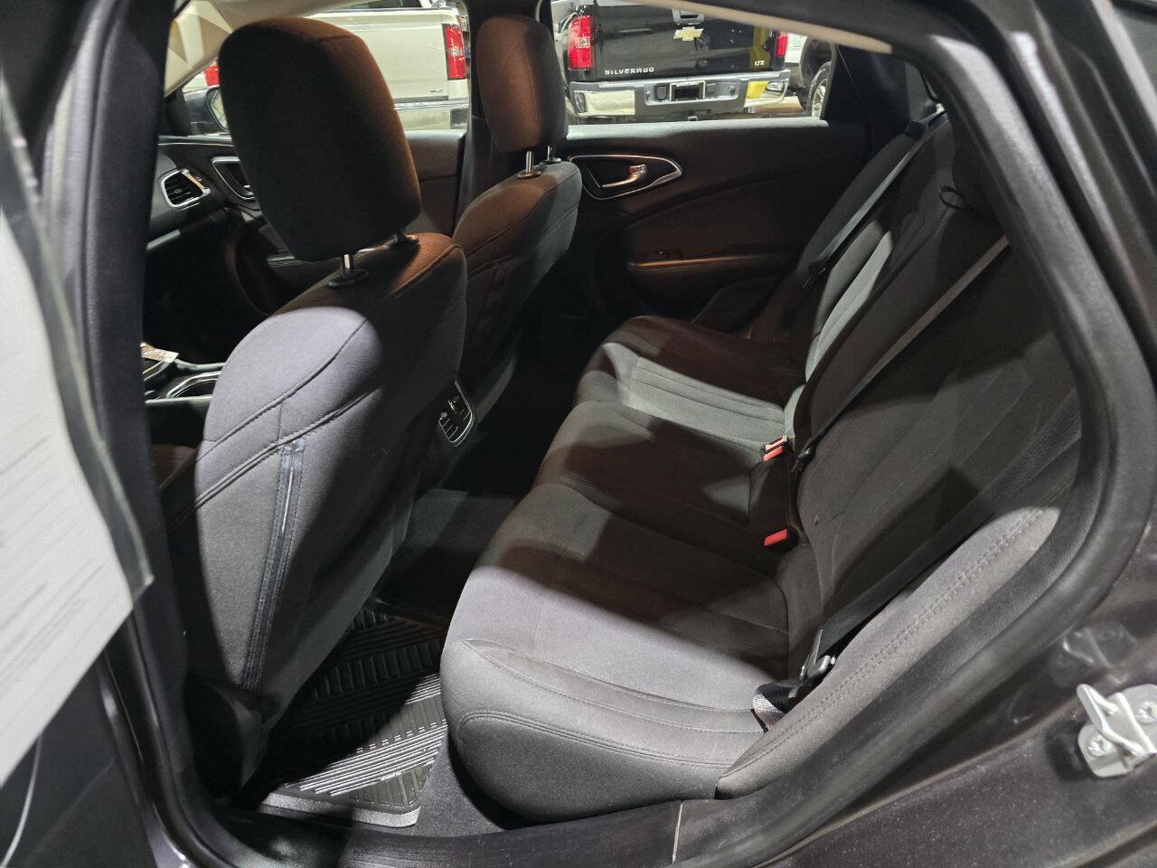 Used 2015 Chrysler 200 Limited w/ Convenience Group FWD image 25