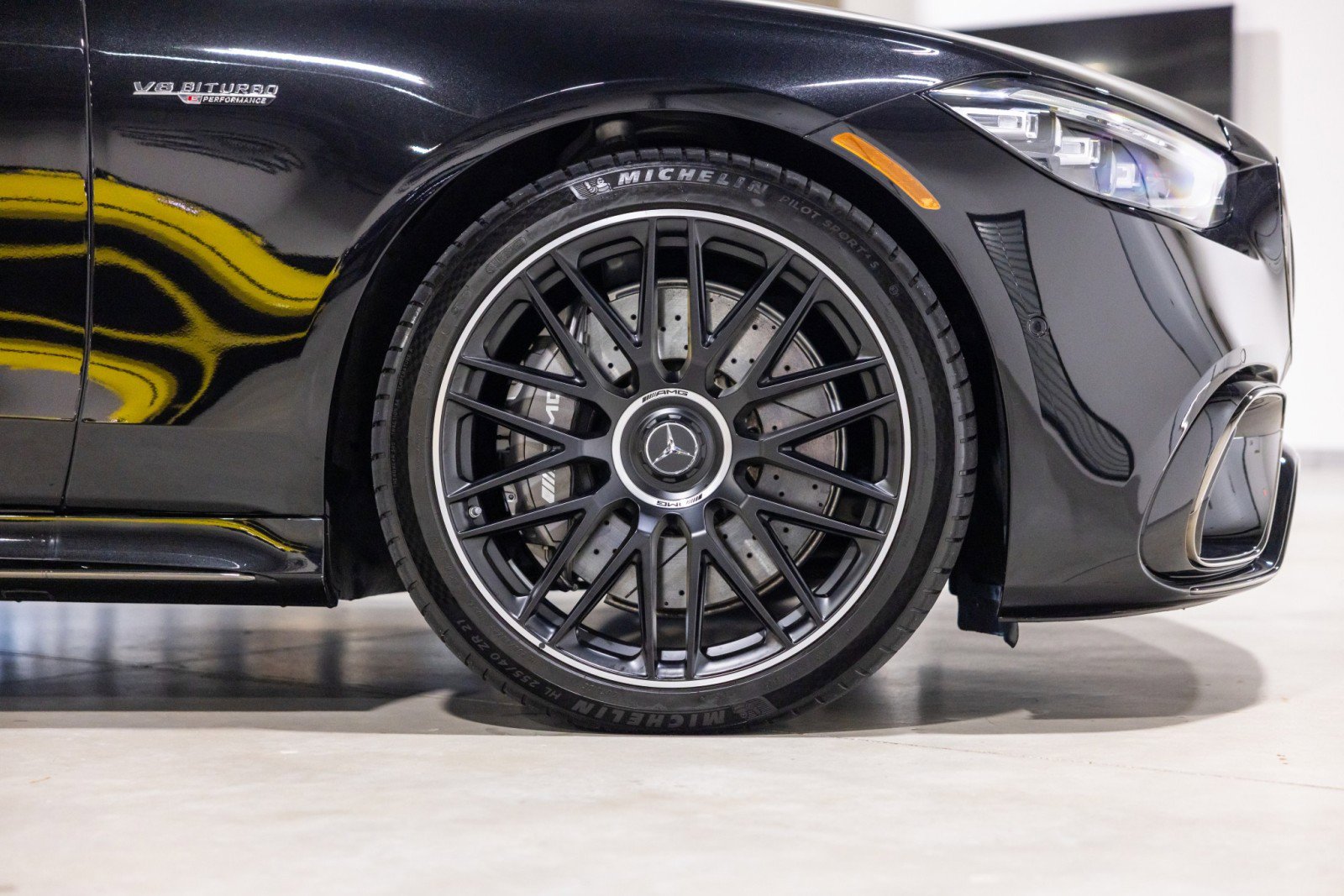 Used 2024 Mercedes-Benz S 63 AMG S w/ AMG Night Package image 24