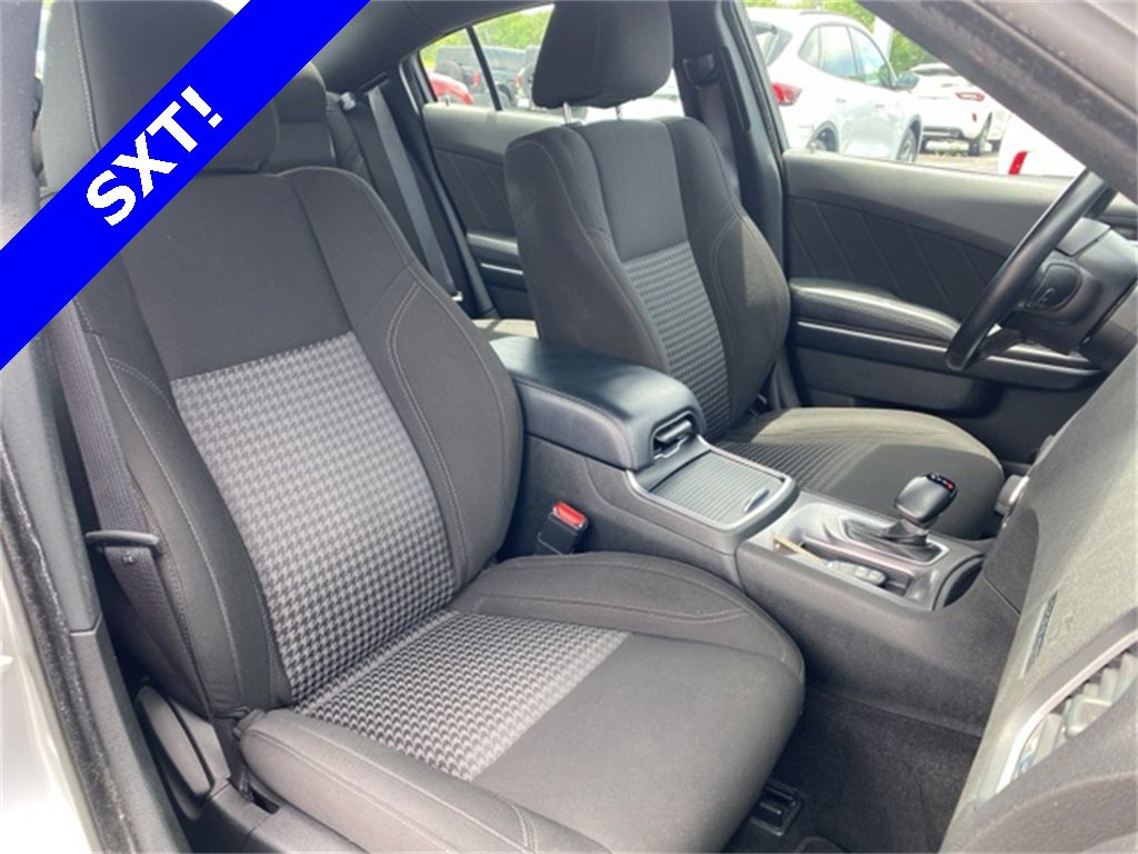Used 2023 Dodge Charger SXT image 7
