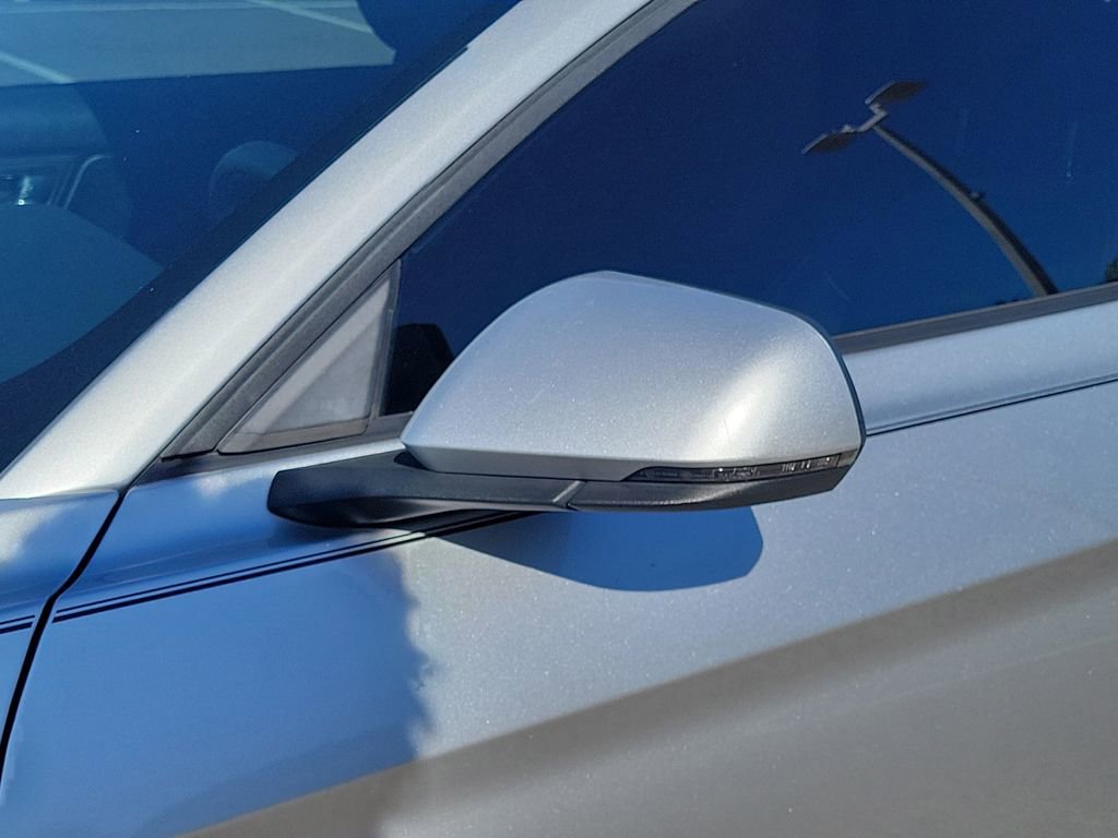 Used 2017 Ford Mustang Premium image 19