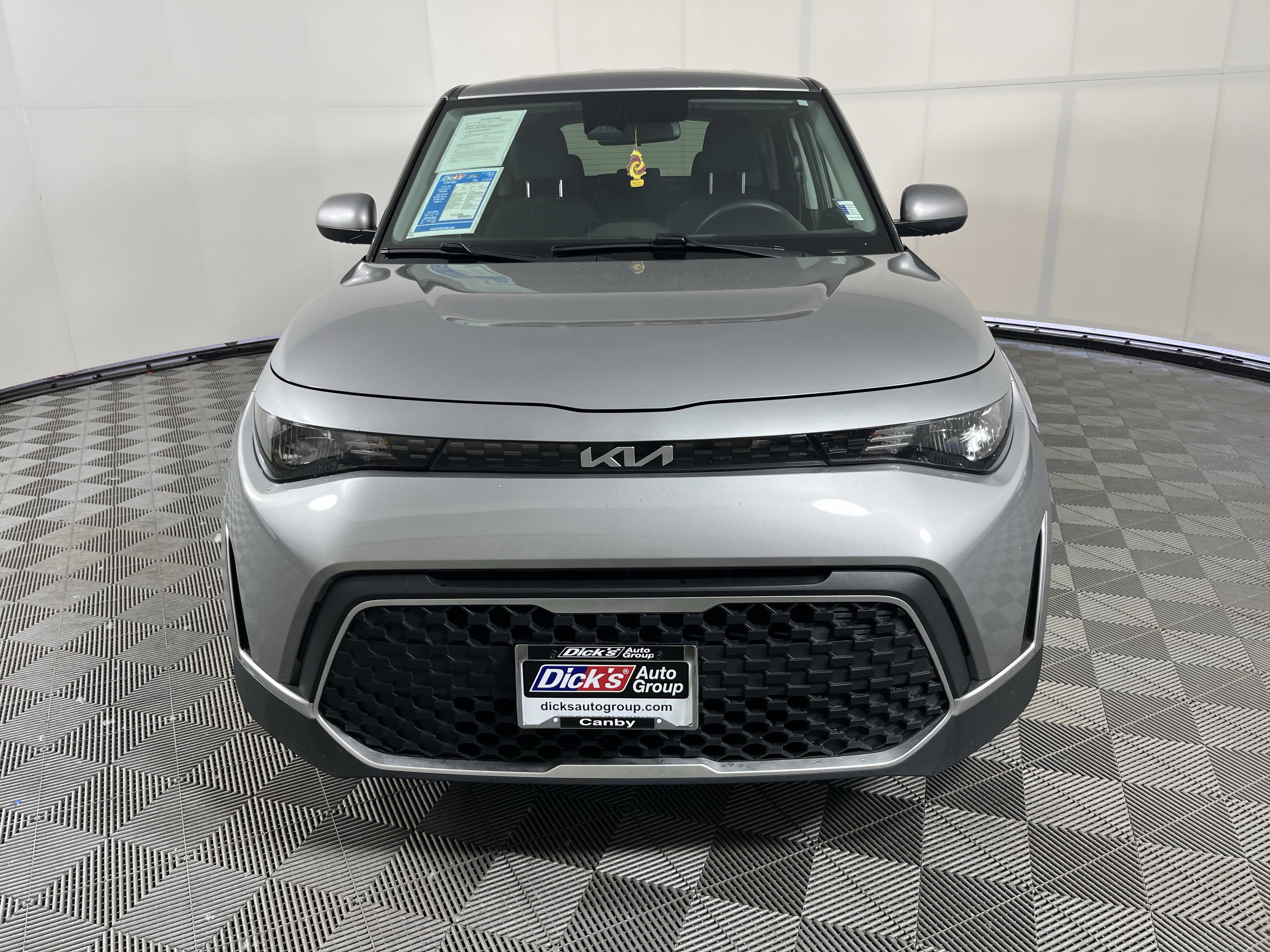 Used 2023 Kia Soul LX w/ Option Group 015 FWD image 8