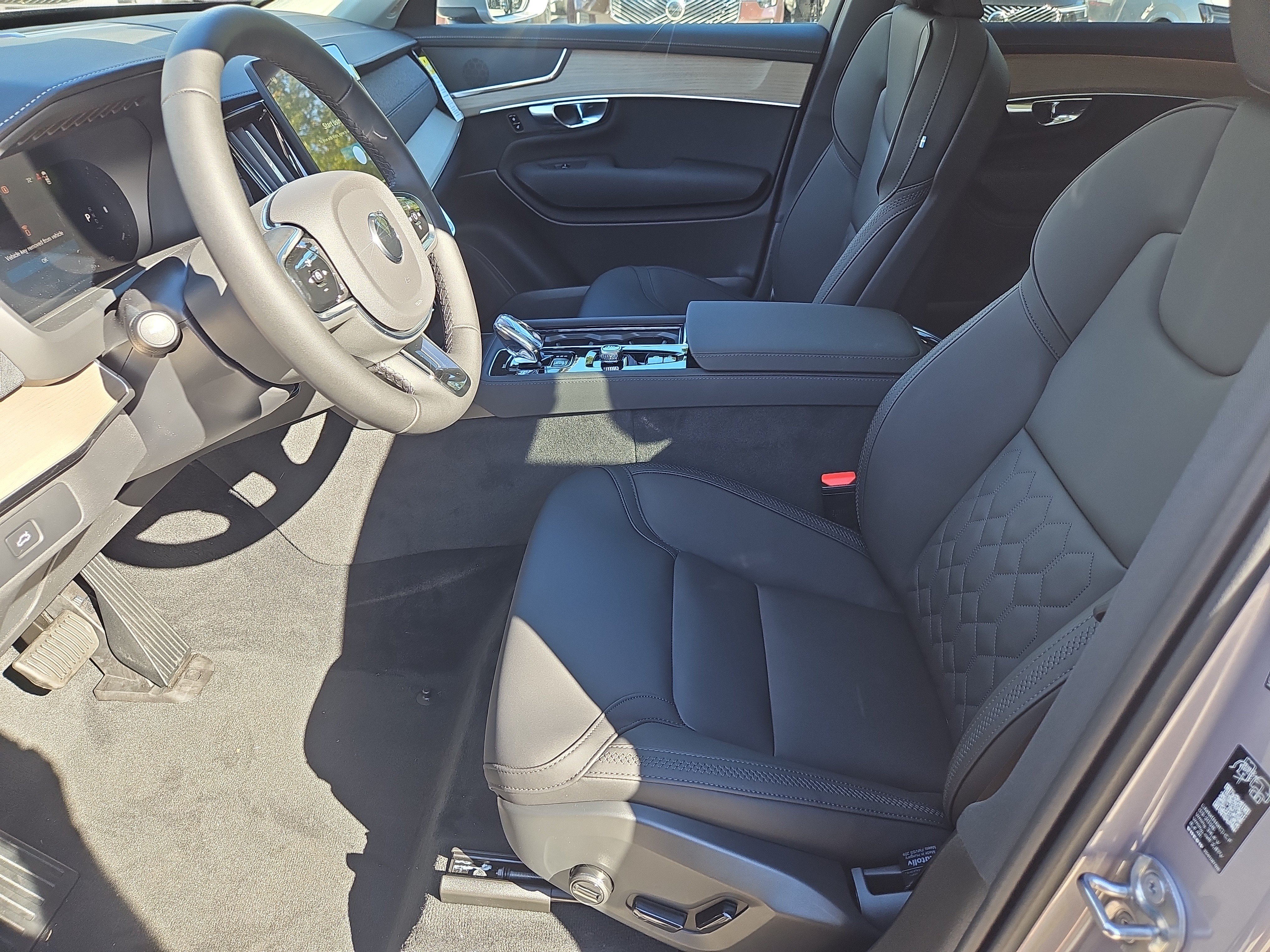 New 2027 Volvo XC90 B5 Core AWD/4WD image 19