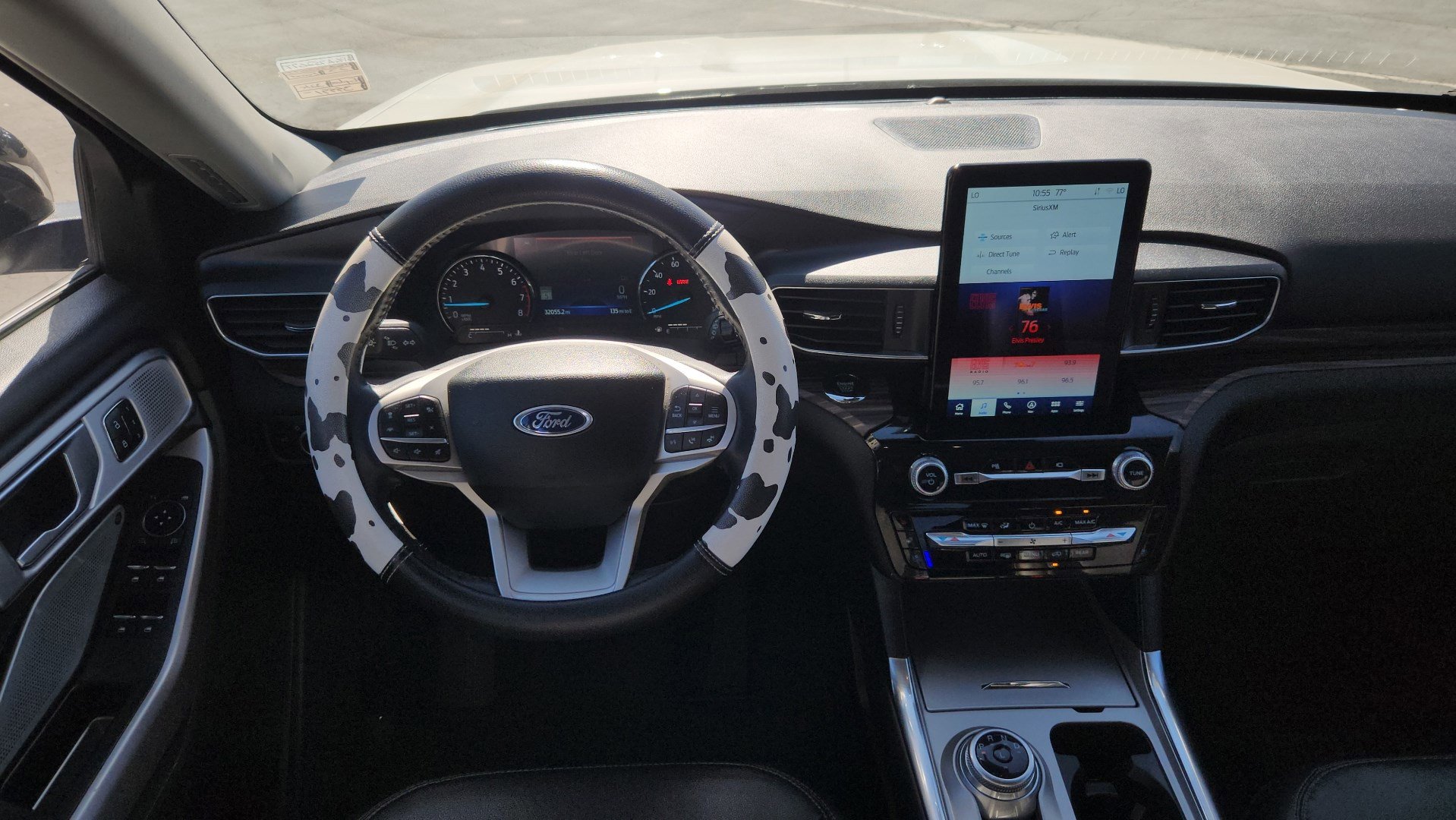 Certified 2023 Ford Explorer Limited w/ Limited Technology Package image 25