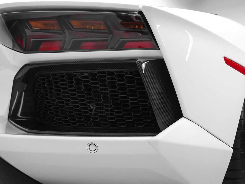 Used 2014 Lamborghini Aventador LP 700-4 image 43