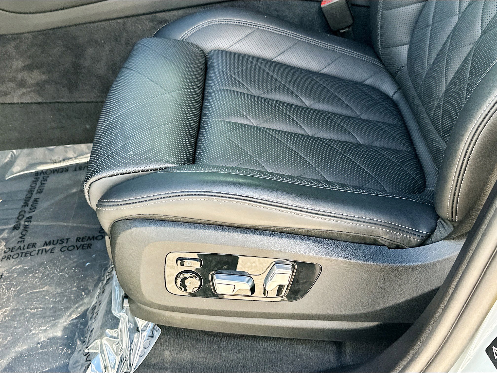 Certified 2024 BMW X5 M60i w/ Executive Package image 19