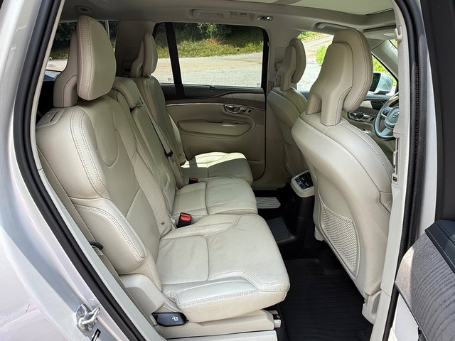 Used 2021 Volvo XC90 T8 Inscription w/ Protection Package Premier AWD/4WD image 21