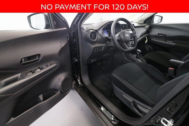 New 2025 Nissan Kicks Play S image 6