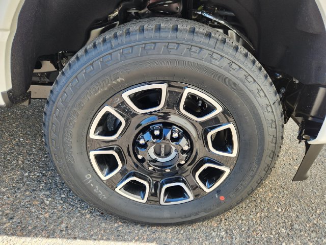 New 2026 Ford F350 Platinum w/ FX4 Off-Road Package AWD/4WD image 20