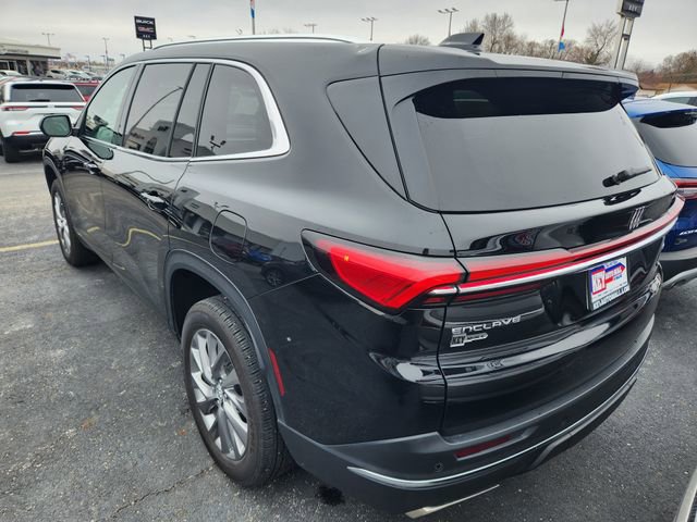 Used 2025 Buick Enclave Preferred image 4