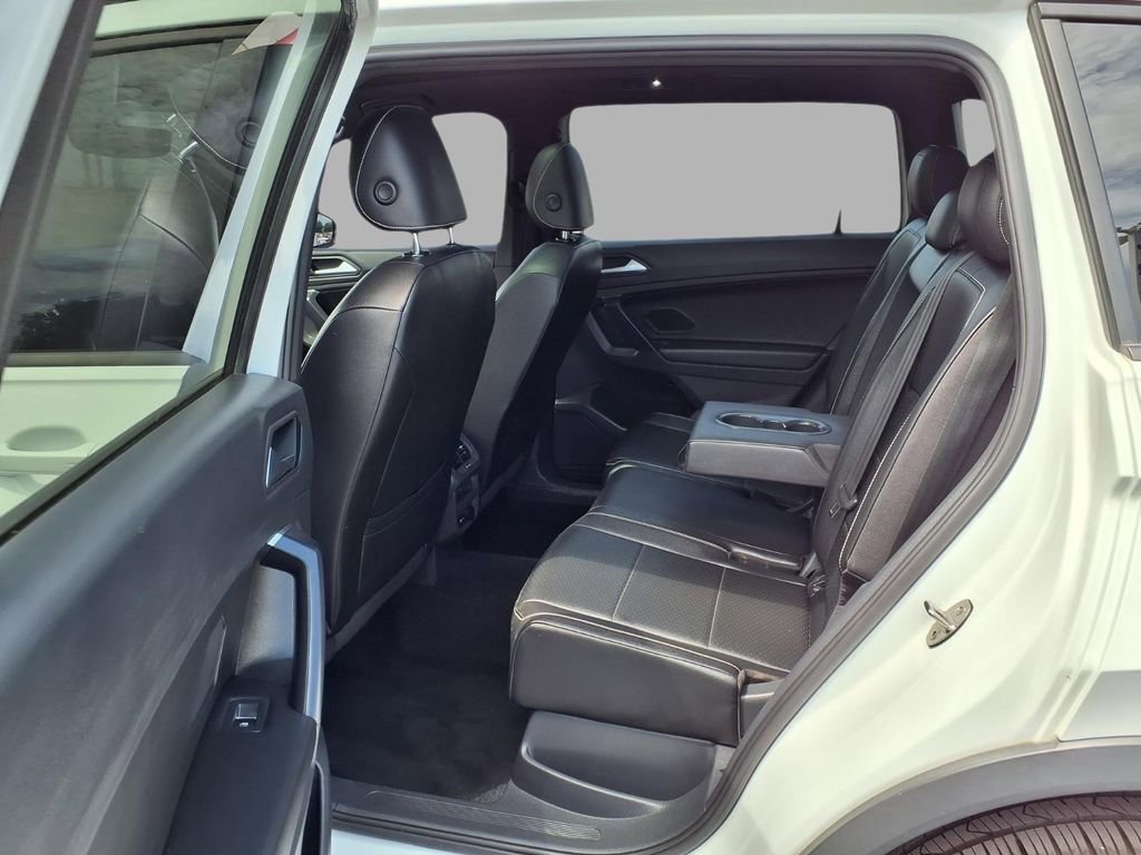 Used 2021 Volkswagen Tiguan SE R-Line AWD/4WD image 27