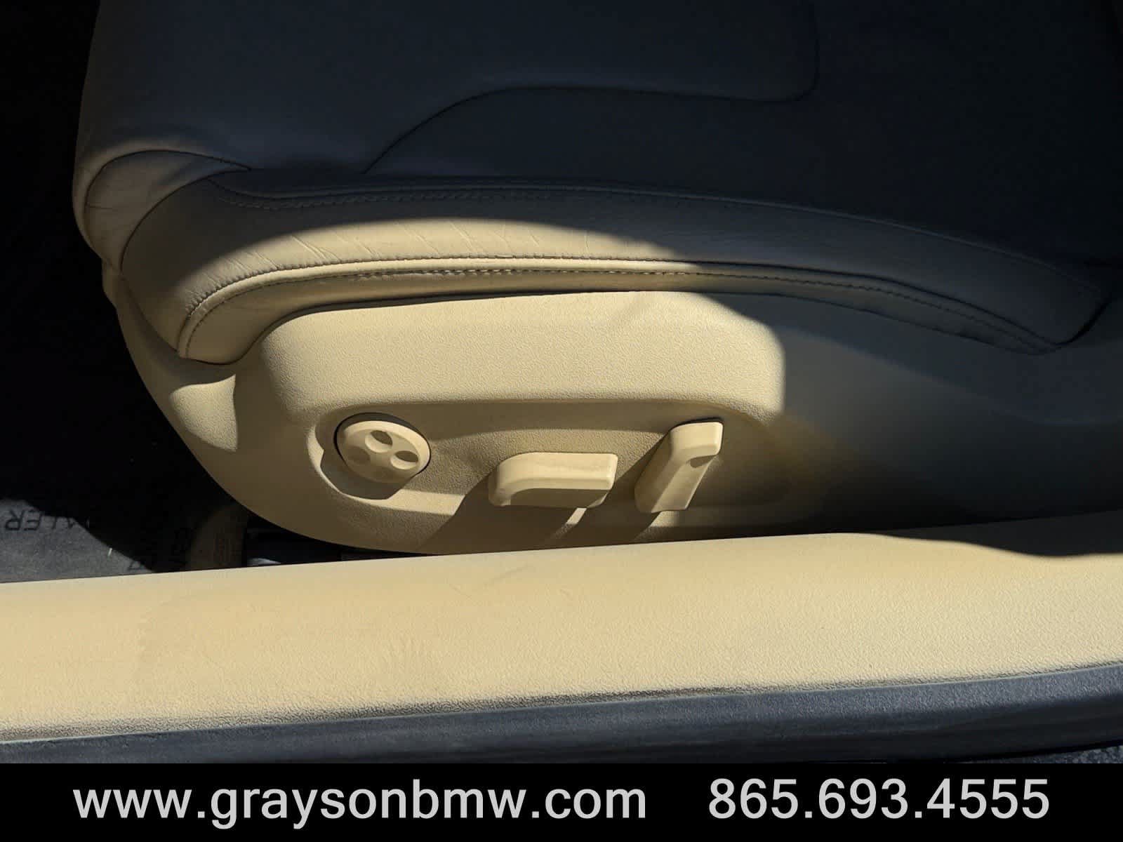 Used 2011 Audi R8 V10 AWD/4WD image 13