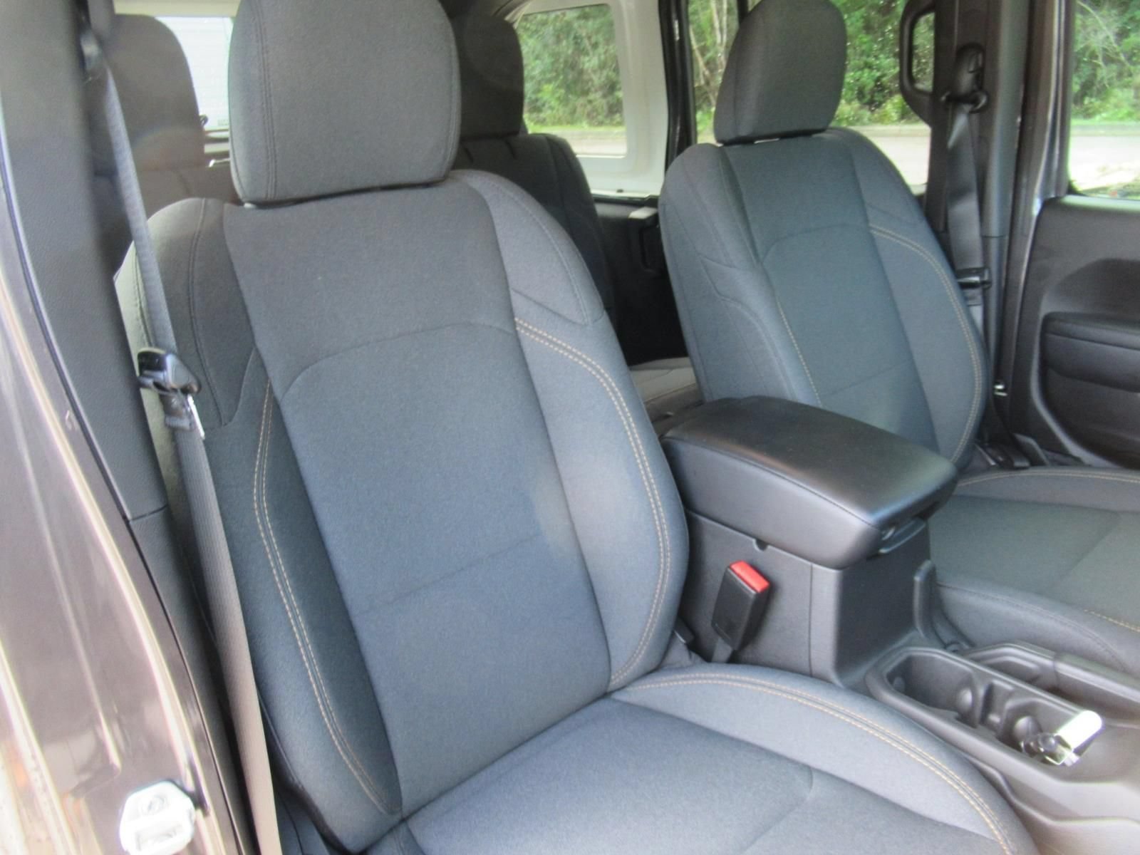 Used 2024 Jeep Wrangler Unlimited Sport AWD/4WD image 9