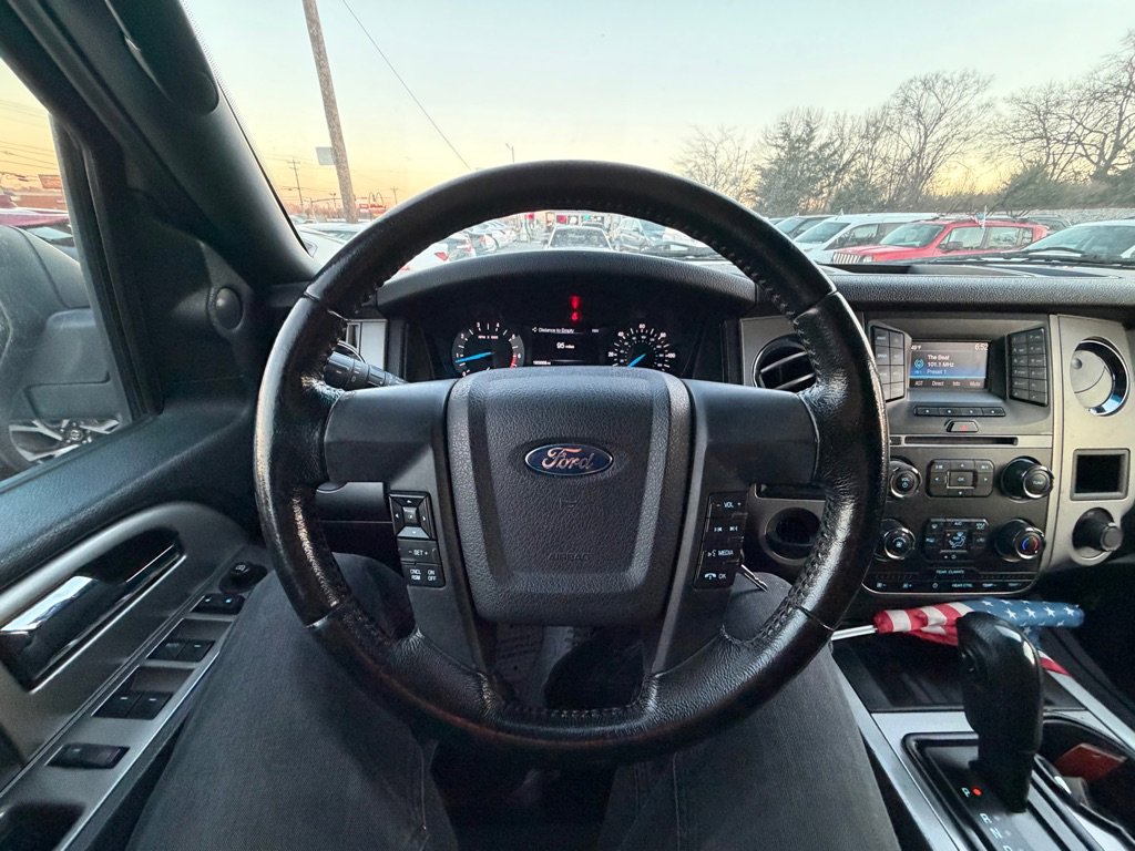 Used 2015 Ford Expedition EL XLT image 13