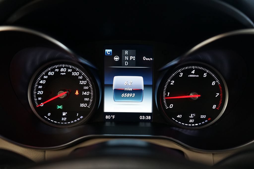 Used 2017 Mercedes-Benz GLC 300 4MATIC image 29