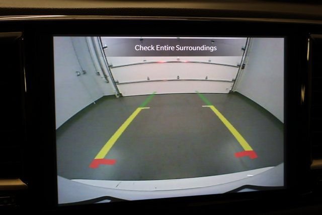 Used 2025 Chrysler Pacifica Select FWD image 25