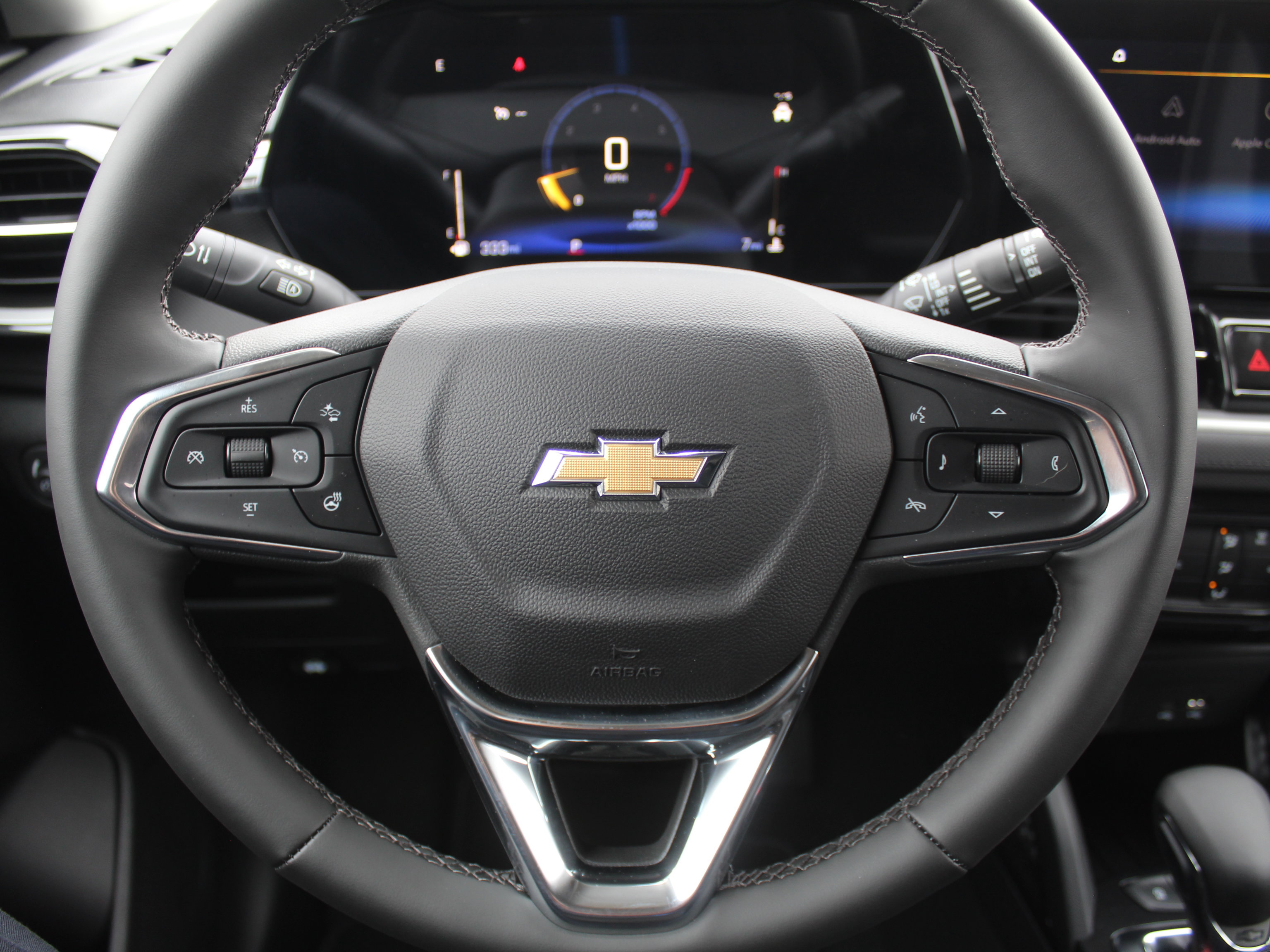 New 2026 Chevrolet TrailBlazer LT w/ LT Cold Weather Package FWD image 11