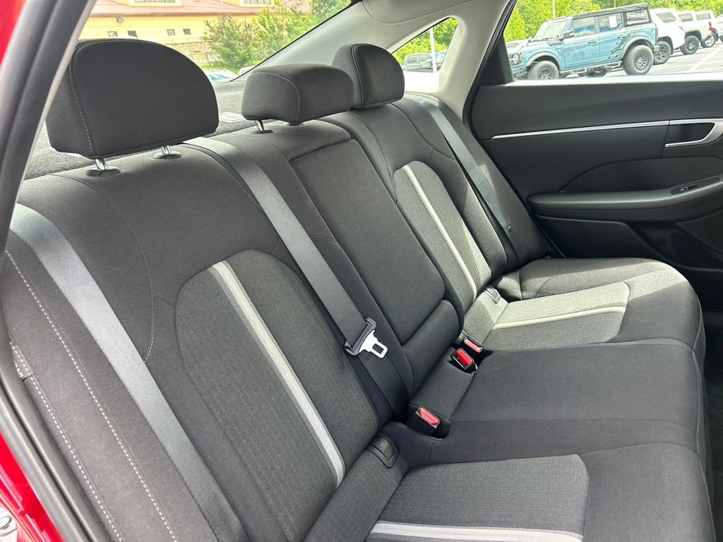 Used 2025 Hyundai Sonata SEL FWD image 39