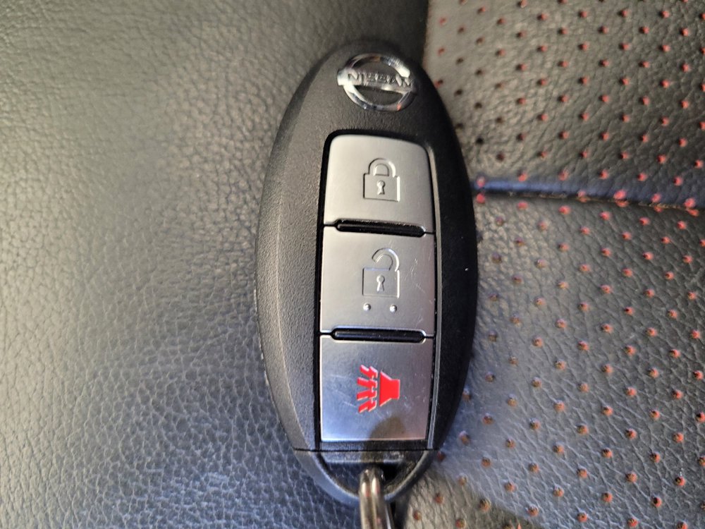 Used 2014 Nissan Juke SL AWD/4WD image 32