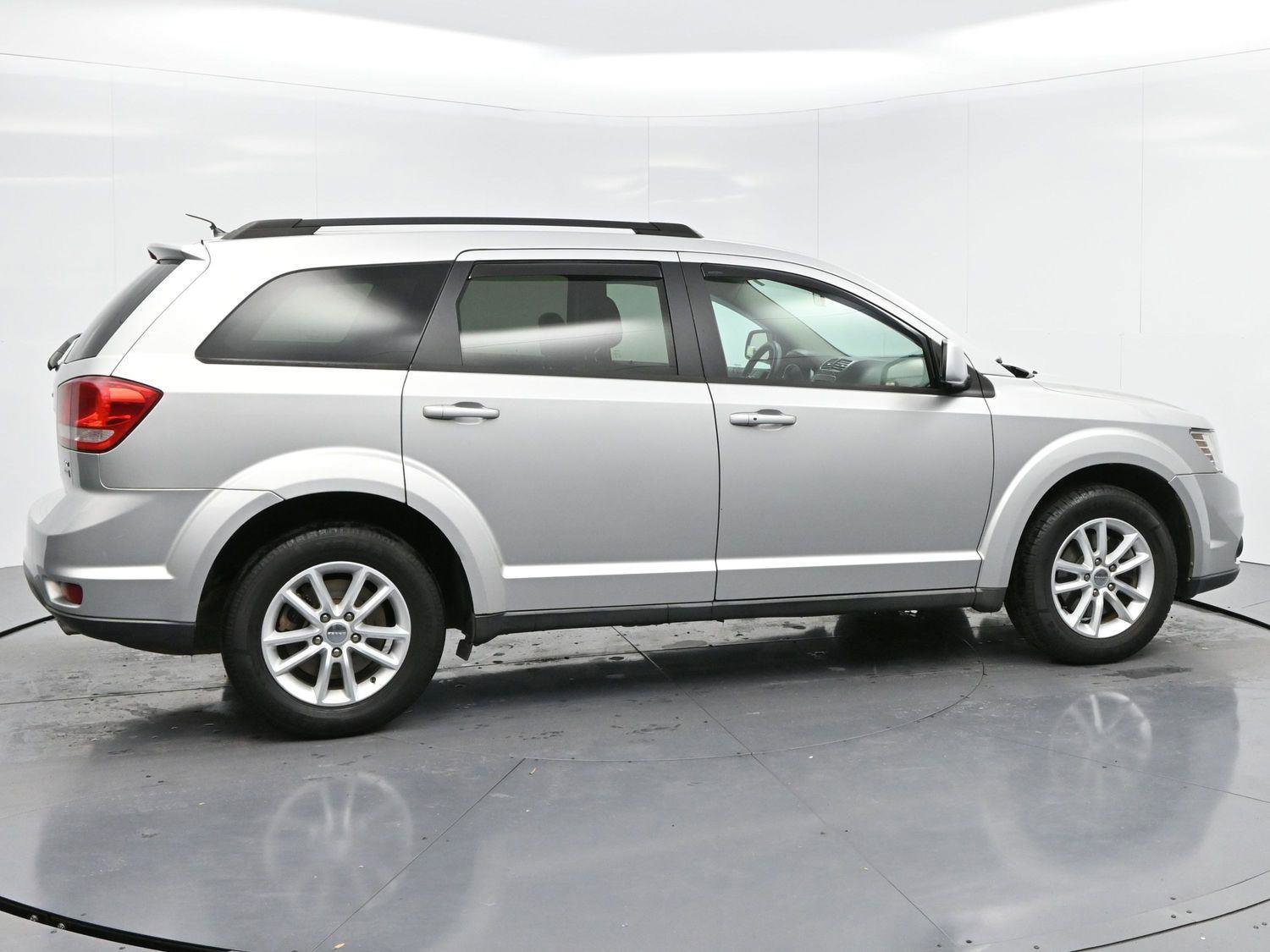 Used 2013 Dodge Journey SXT w/ Flexible Seating Group image 8