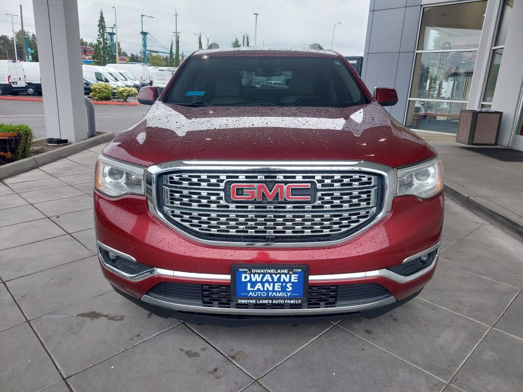 Used 2017 GMC Acadia Denali w/ Technology Package AWD/4WD image 2