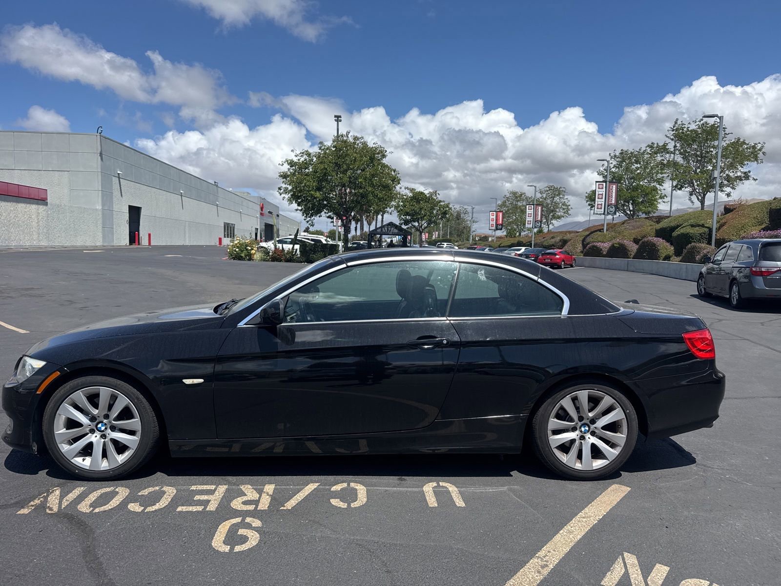 Used 2011 BMW 328i Convertible RWD image 4