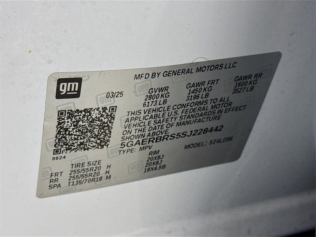 Certified 2025 Buick Enclave Sport Touring image 32