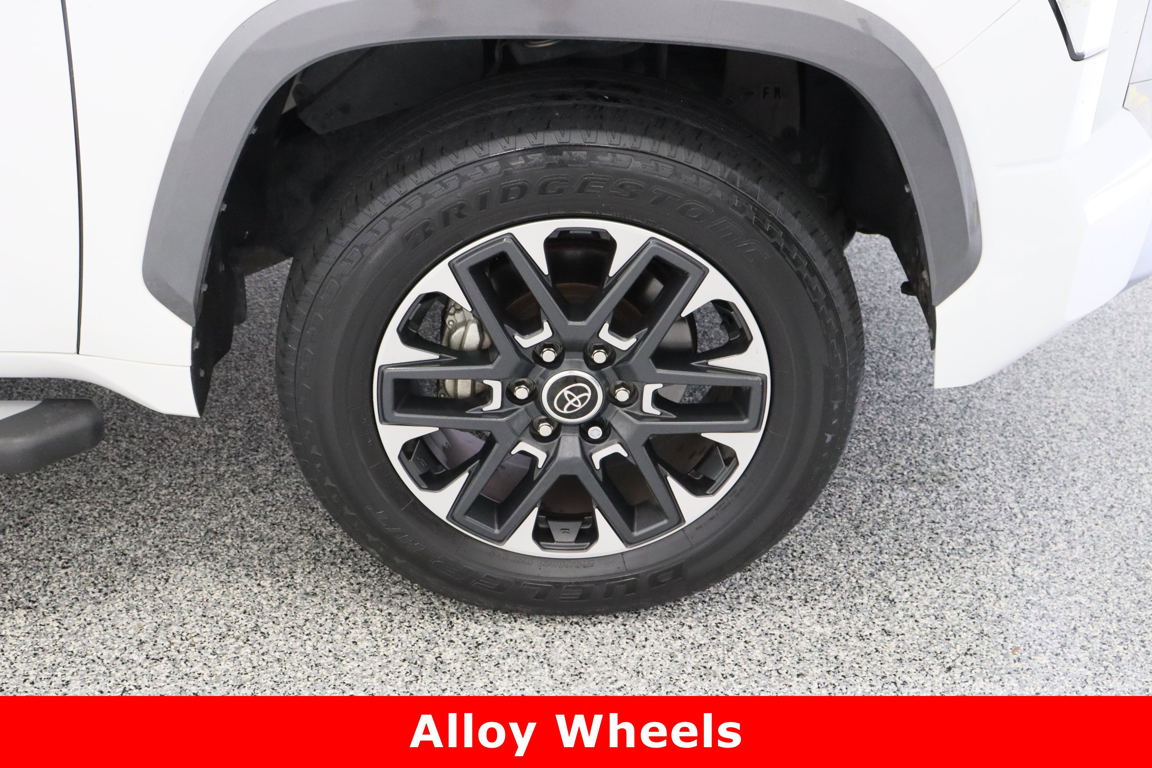 Used 2023 Toyota Tundra Limited w/ Power Package image 5
