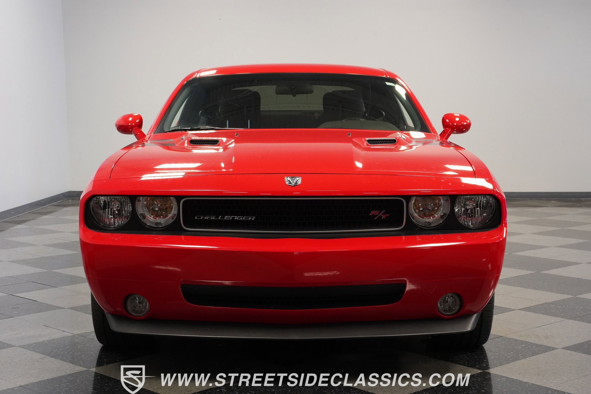 Used 2009 Dodge Challenger R/T image 17