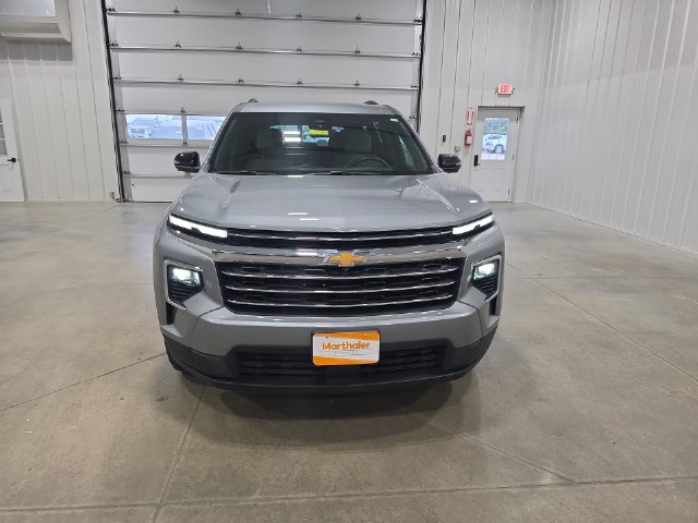 Used 2026 Chevrolet Traverse LT w/ Driver Confidence Package AWD/4WD image 3