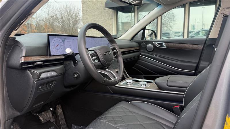 Used 2025 Genesis GV80 3.5T Prestige image 16