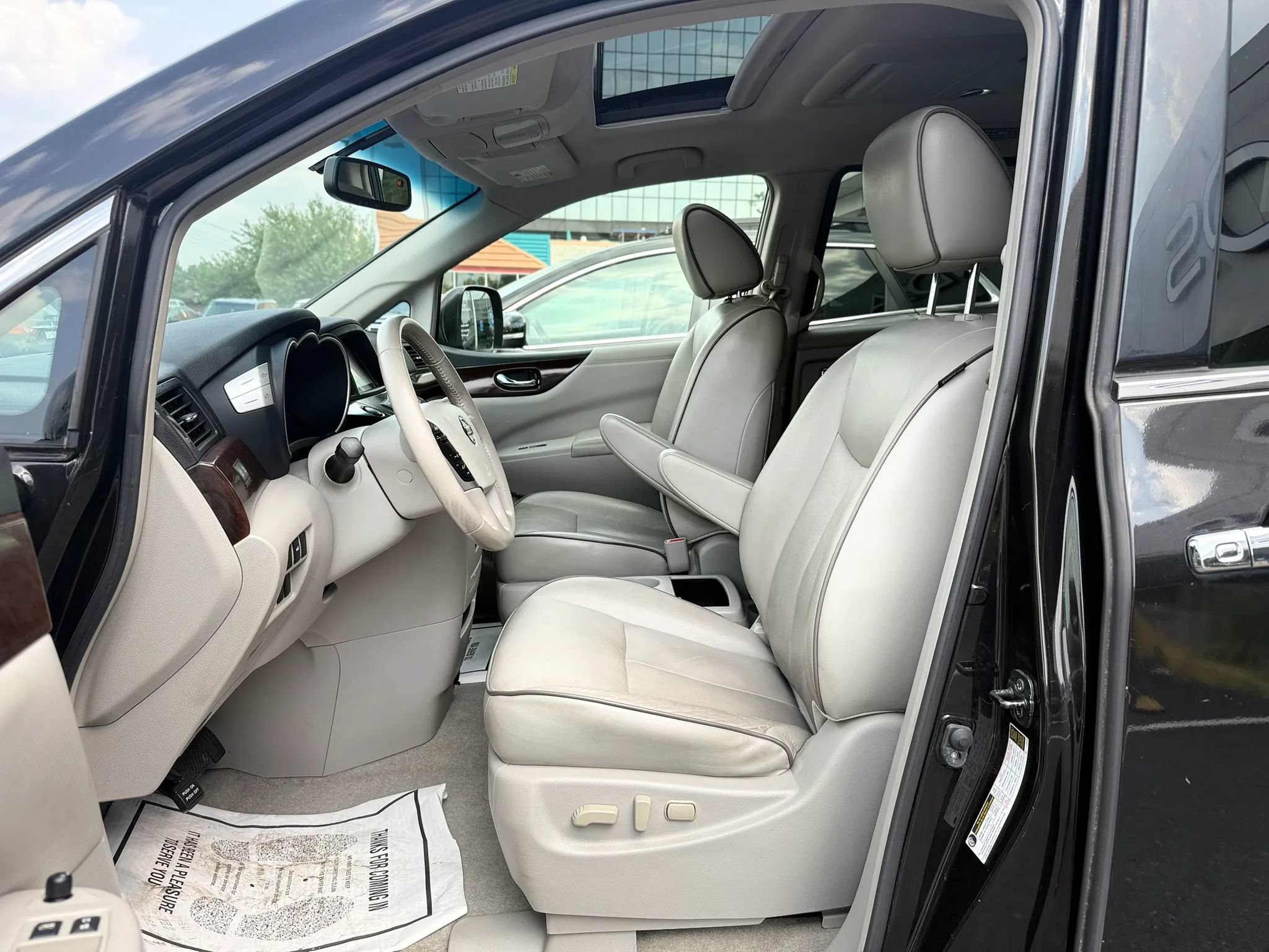 Used 2012 Nissan Quest SL w/ Bose Pkg FWD image 10