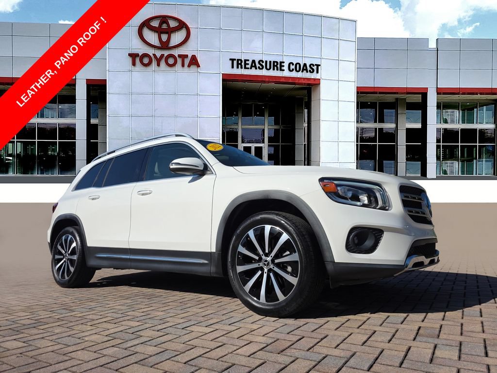 Used 2022 Mercedes-Benz GLB 250 image 1