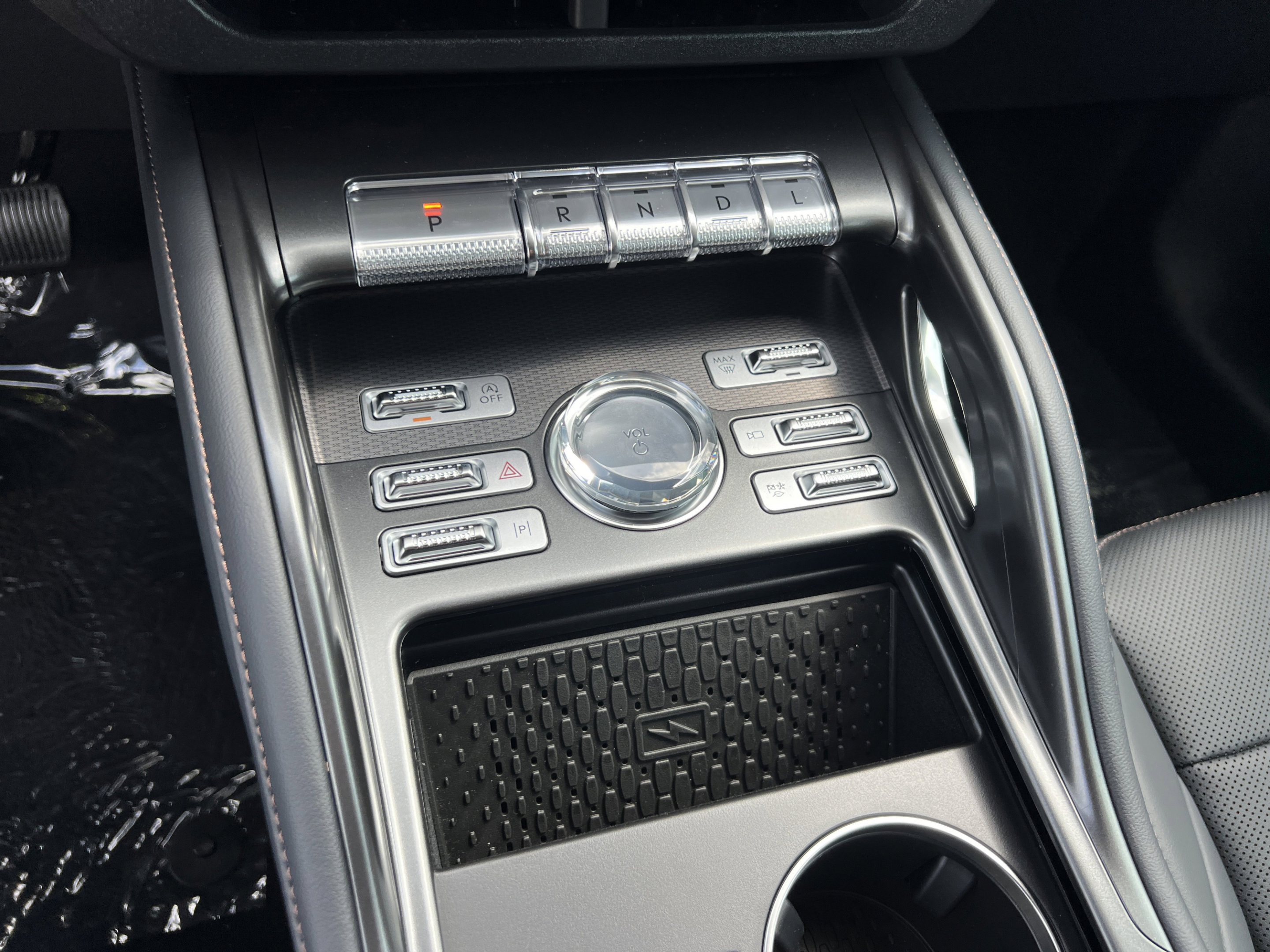 New 2026 Lincoln Nautilus Premier w/ Equipment Group 102A AWD/4WD image 16