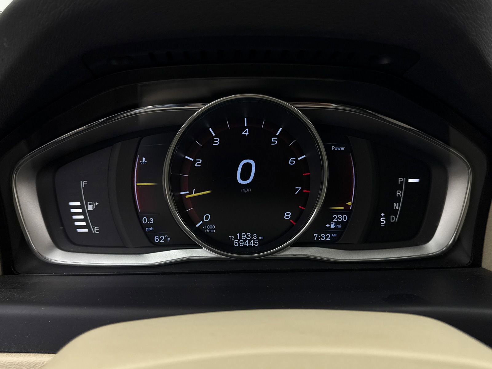 Used 2016 Volvo XC70 T5 Premier w/ Convenience Package image 28