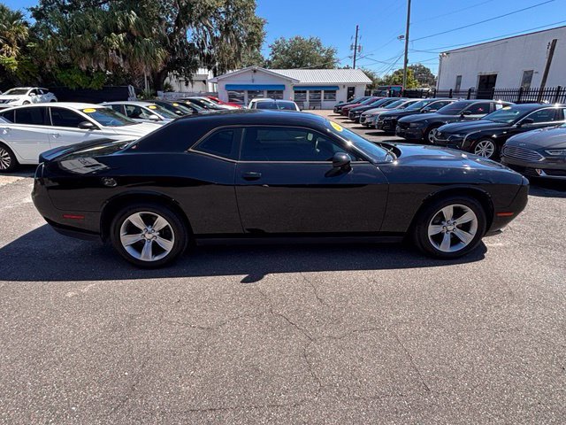 Used 2019 Dodge Challenger SXT RWD image 10