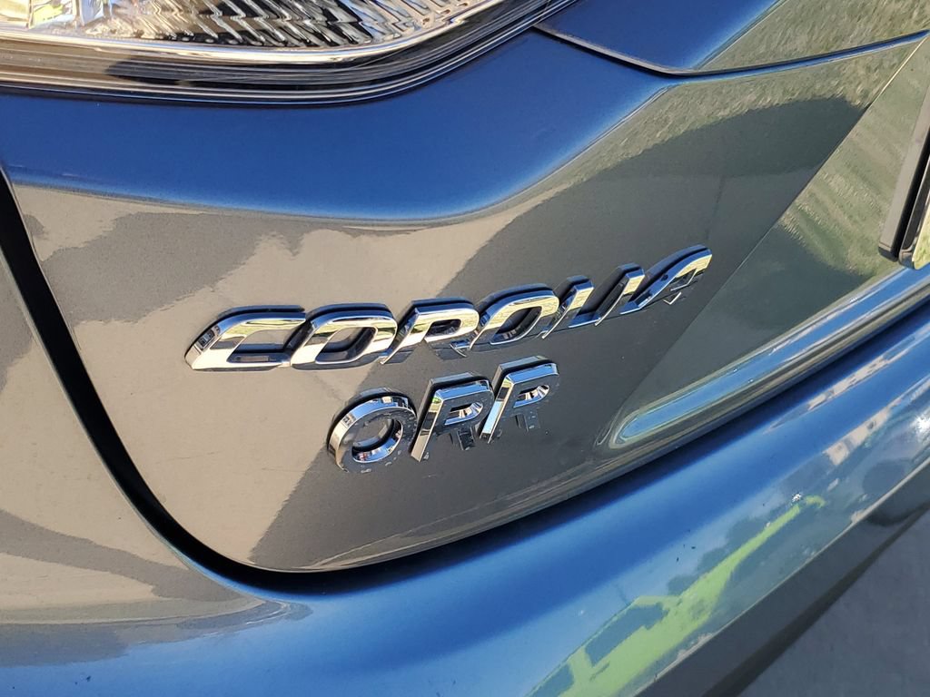 Used 2025 Toyota Corolla LE FWD image 33